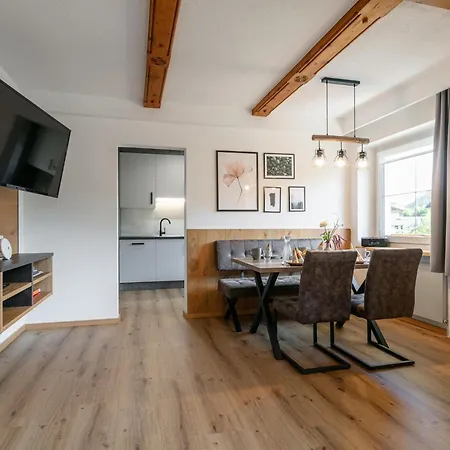 Haus Weissbacher 2 * فيلدشوناو