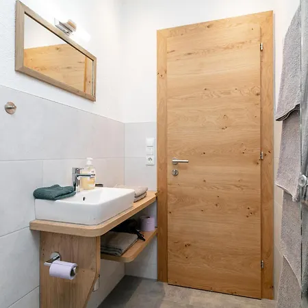 Haus Weissbacher 2 *