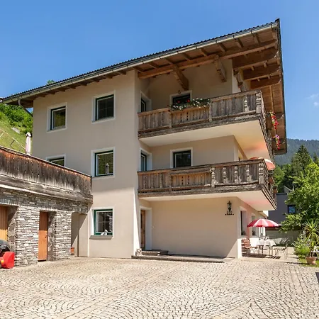 Haus Weissbacher 2 *